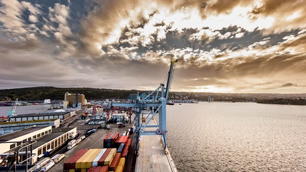 vias-0005-lag-002low